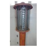 VIEW 7 10G. SIDE 2 MAE WEST