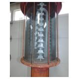 VIEW 8 CLOSEUP GLASS 10G. CYLINDER