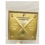 VIEW 2 BACKVIEW CANADA DRY CLOCK