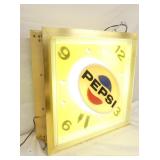 VIEW 3 19IN PEPSI SPINNER CLOCK