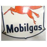 VIEW 3 PORC MOBILGAS PUMP PLATE