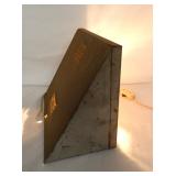 VIEW 5 SIDE LIGHTED BATTERIES DISPLAY