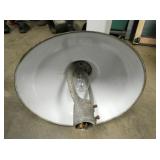 VIEW 4 PORC. ENAMEL STATION LIGHT