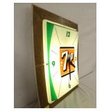 VIEW 3 15X20 7UP CLOCK