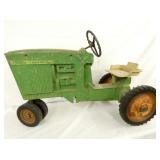 VIEW 3 SIDE 2 John Deere PEDAL TRACTOR
