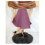 VIEW 3 11X25 COUNTER DISPLAY