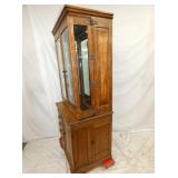 VIEW 8 RIGHTSIDE CABINET