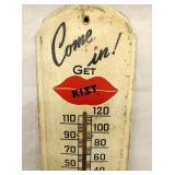 VIEW 2 CLOSEUP THERMOMETER