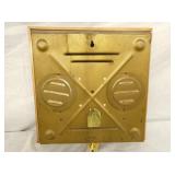 VIEW 3 BACKVIEW CLOCK