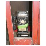 VIEW 4 CLOSEUP PAYPHONE