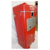 VIEW 3 SIDE COKE VMC33 DRINK BOX