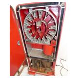 VIEW 4 CLOSEUP INSIDE CAROUSEL