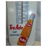 VIEW 2 CLOSE UP W/BOTTLE