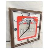 BUDWEISER LIGHT BEER CLOCK