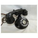 VIEW 2 CLOSEUP PHONE