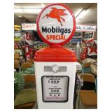 VIEW 2 CLOSEUP W/ GLOBE