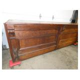 VIEW 3 RIGHTSIDE STORE COUNTER