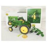VIEW 4 1/16 JOHN DEERE COLL. TRACTOR