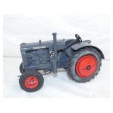 MCCORMICK DEERING W-30 1/16 TRACTOR