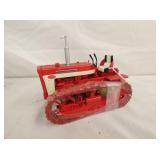 IH MODEL T-340 BULLDOZER 1/16