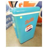 VIEW 3 SIDE VIEW PEPSI COOLER