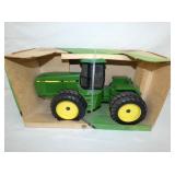 JOHN DEERE 8560 4WD TRACTOR