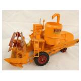 MINNEAPLIS MOLINE HARVESTER