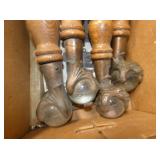 VIEW 2 CLOSEUP BALL/CLAW FEET