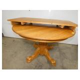 OAK DINING ROOM TABLE