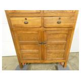 VIEW 3 BASE W/ DRAWERS/DOORS