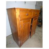 VIEW 3 DOVETAIL, CHAMBERED DRAWERS