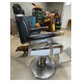 VIEW 3 LEFTSIDE CHAIR