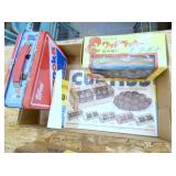 TOPPS LUNCH BOX, TOYS, ETC