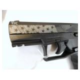 VIEW 6 US 22LR 10ROUNDS W/ FLAG