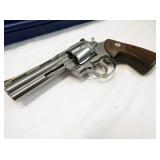 VIEW 6 COLT PYTHON 357 REVOLVER