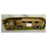 STRUCTO TYPHOOON TRUCK W/ ANIMALS