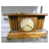 VIEW 3 OAK MANTEL CLOCK W/ COLUMNS