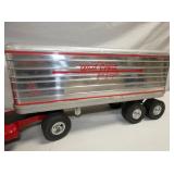 VIEW 3 WEST COAST TRAILER