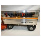 VIEW 6 OTHERSIDE TRUCK/TRAILER