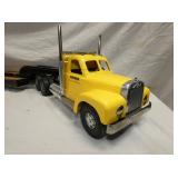 VIEW 10 SMITH MILLER 48X9