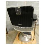 VIEW 3 BACK VIEW BELMONT BARBER CHAIR