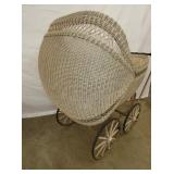 VIEW 3 WICKER STROLLER