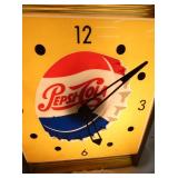 VIEW 4 PEPSI LIGHTUP CLOCK W/ CAP