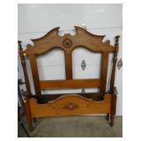 VICTORIAN WALNUT BED