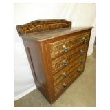 VIEW 2 CLOSEUP 4 DRAWERS