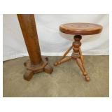 VIEW 2 CLOSEUP STOOL 14X19, STAND 22X32