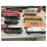 LIONEL TRAIN CARS