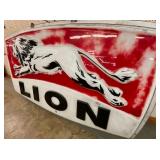 EARLY LION SIGN 109X63