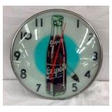 15IN GRAPETTE CLOCK W/ BOTTLE