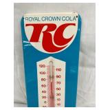 CLOSEUP TOP RC THERMOMETER